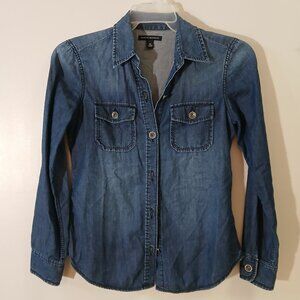 Banana Republic denim shirt - size XS